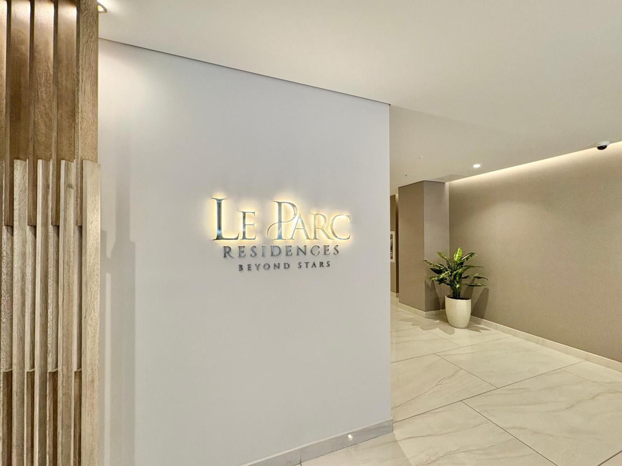 كويتو Le Parc Residences - Luxury Suites المظهر الخارجي الصورة